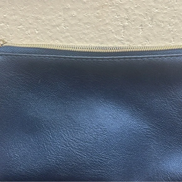 Estée Launder Blue Carousel Makeup Bag / Women’s Pouch - Picture 4 of 4